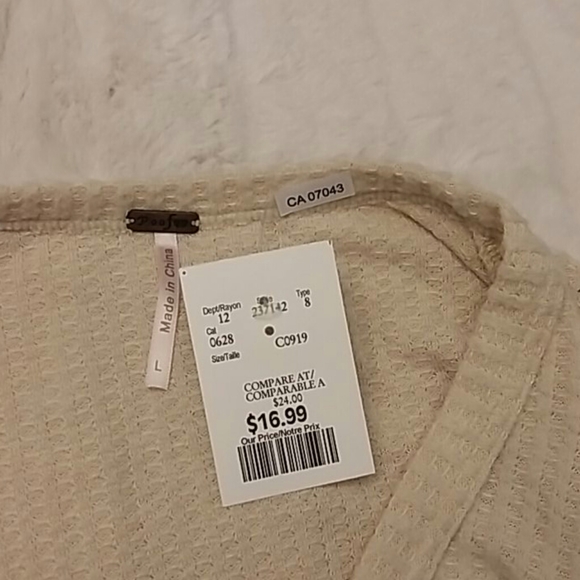 Soft Cardigan - Picture 4 of 4